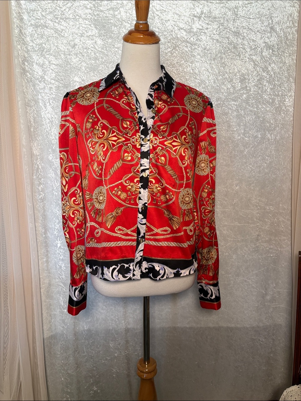 WD.NY Red, Black & Gold Baroque Print Button-Up Shirt Size M